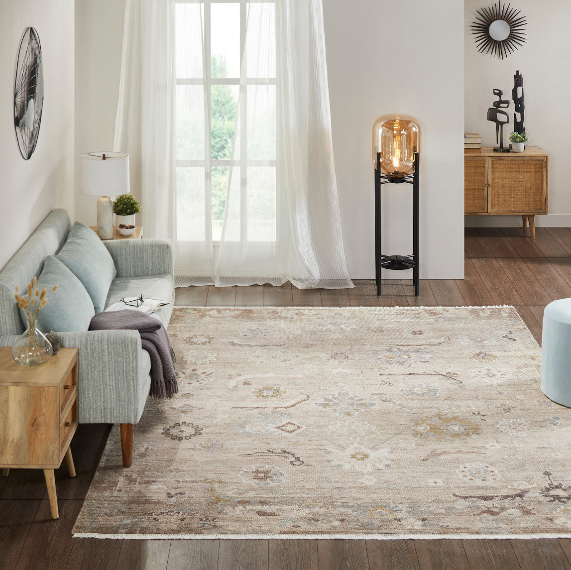 6' x 9' Transitional Hand-Knotted Silk rug, Rug #AM10050