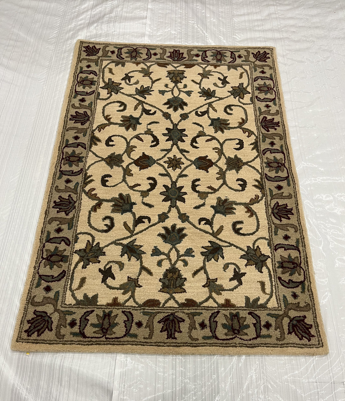 4x6 Traditional Hand-Knotted Wool rug, Rug #EB-49
