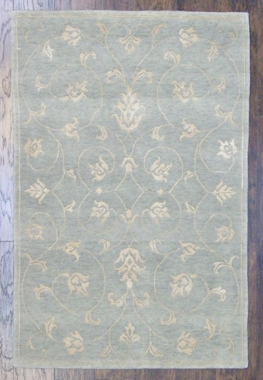 Traditional Hand-Knotted Silk rug, Rug #101-356