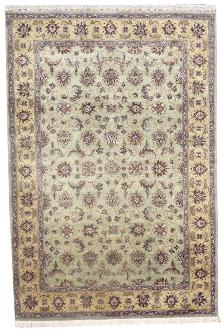 Traditional Hand-Knotted Wool rug, Rug #101-915