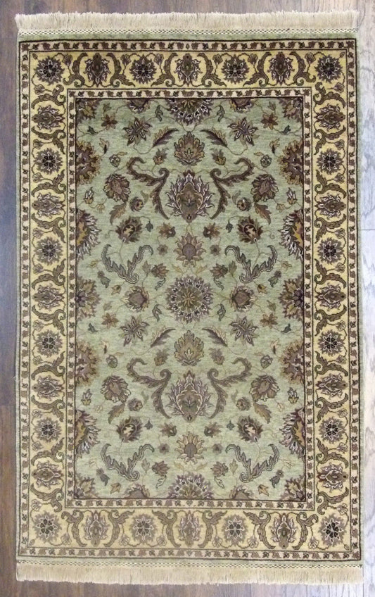 4x6 Persian Hand-Knotted Wool rug, Rug #101-664