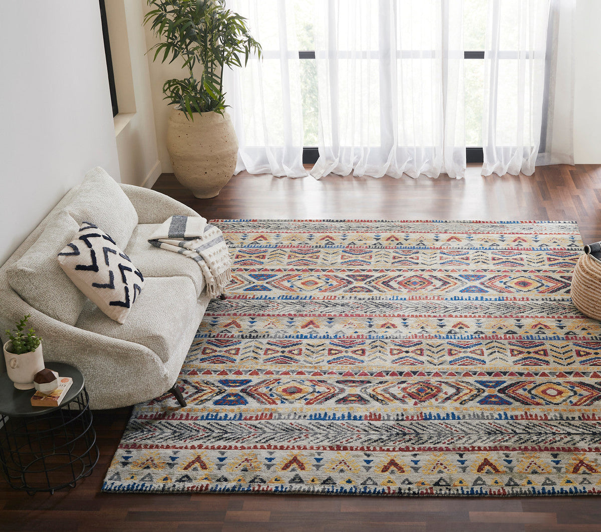 6' x 9' Southwestern Hand-Knotted Wool rug, Rug #MV7270