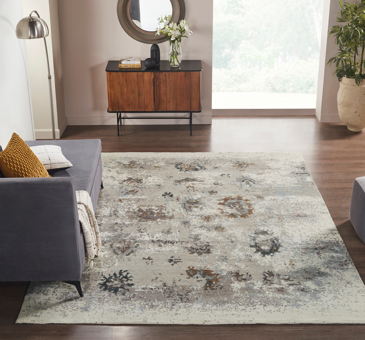 6' x 9' Transitional Hand-Knotted Silk rug, Rug #KD11470