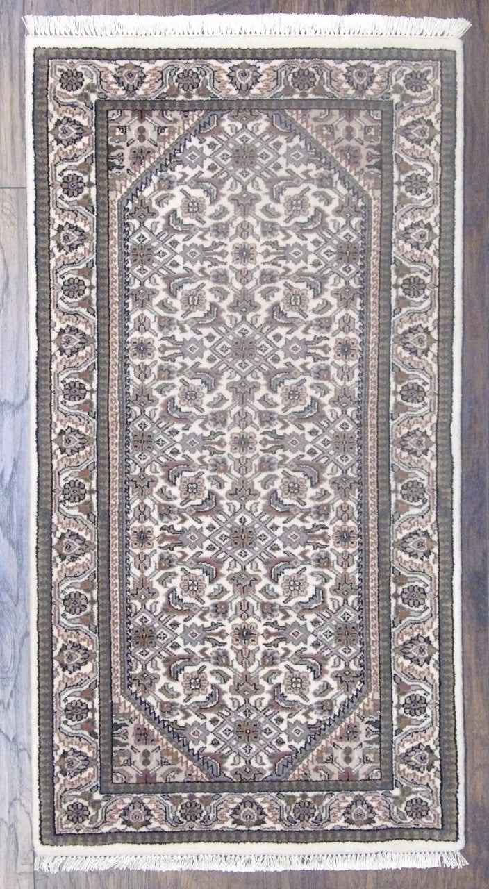 2x4 Traditional Hand-Knotted Wool rug, Rug #101-11358