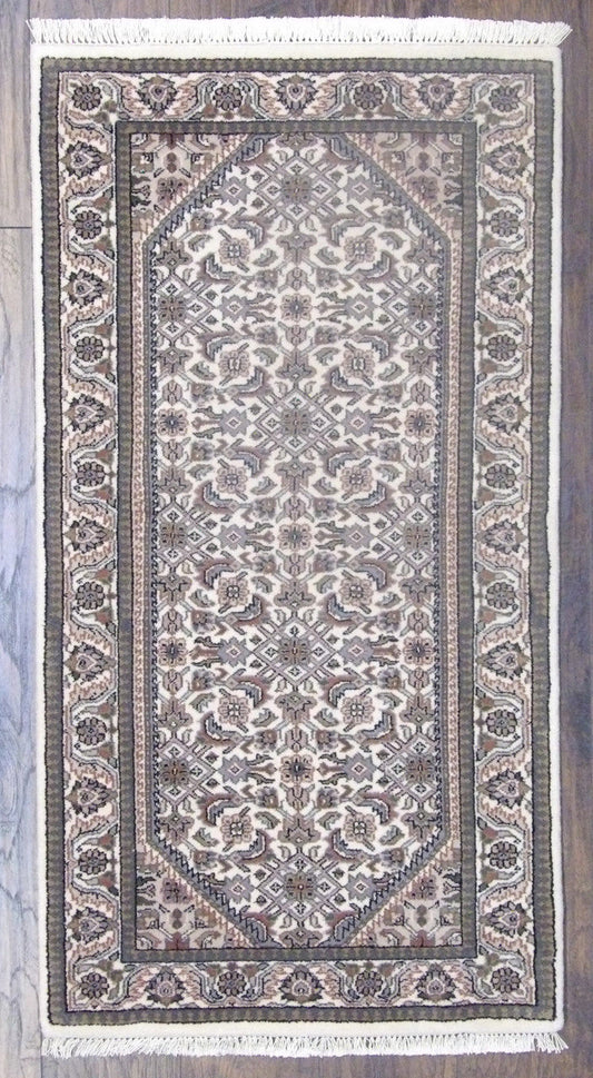 2x4 Traditional Hand-Knotted Wool rug, Rug #101-11358