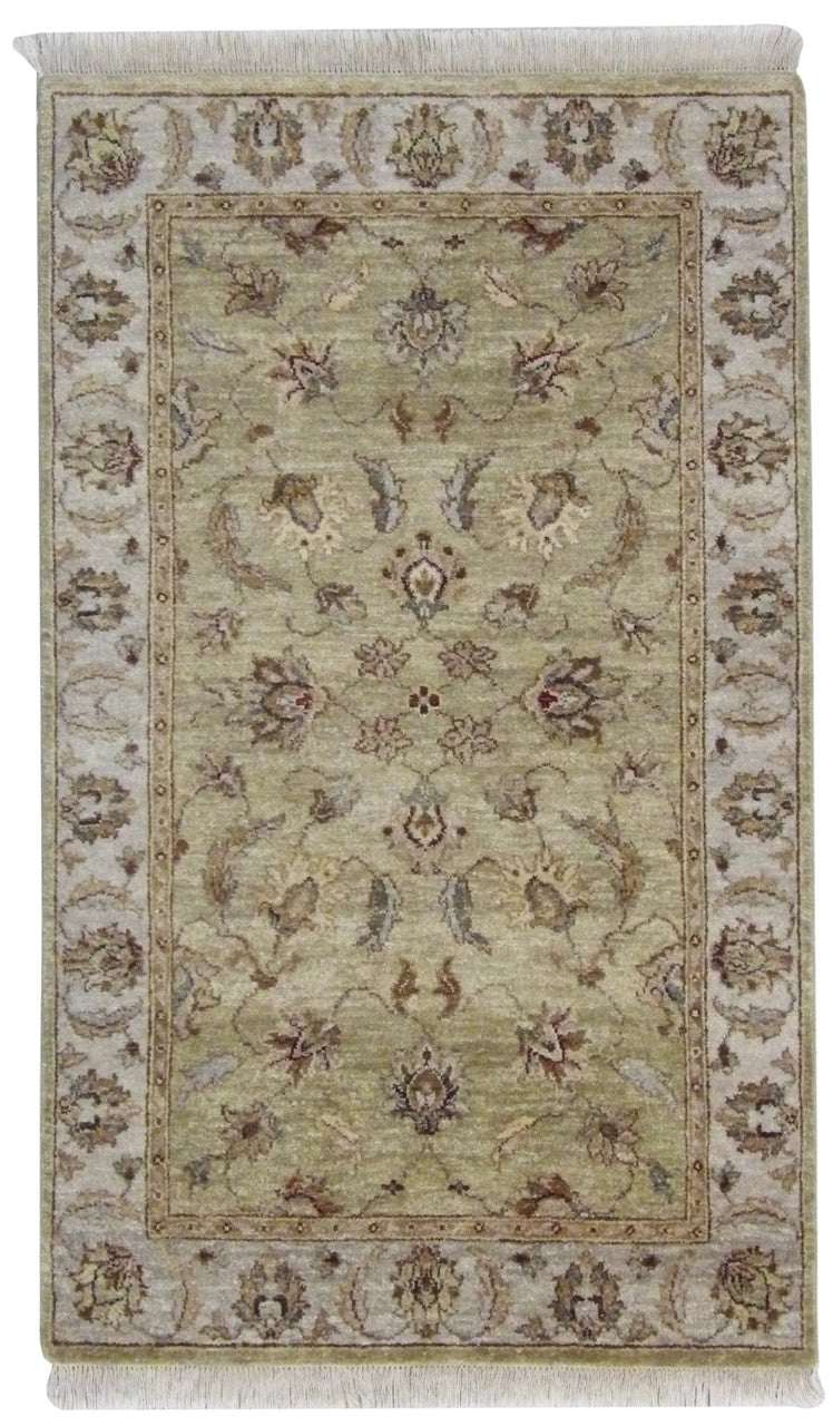 Traditional Hand-Knotted Wool rug, Rug #101-112
