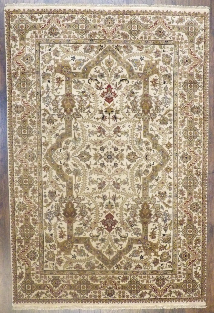 6x9 Traditional Hand-Knotted Wool rug, Rug #101-11245