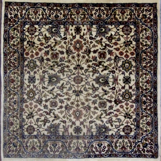 4x4 Traditional Hand-Knotted Wool rug, Rug #101-11214