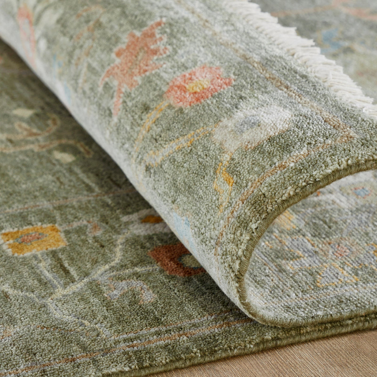 4' x 6' Oushak Hand-Knotted Silk rug, Rug #AA9060