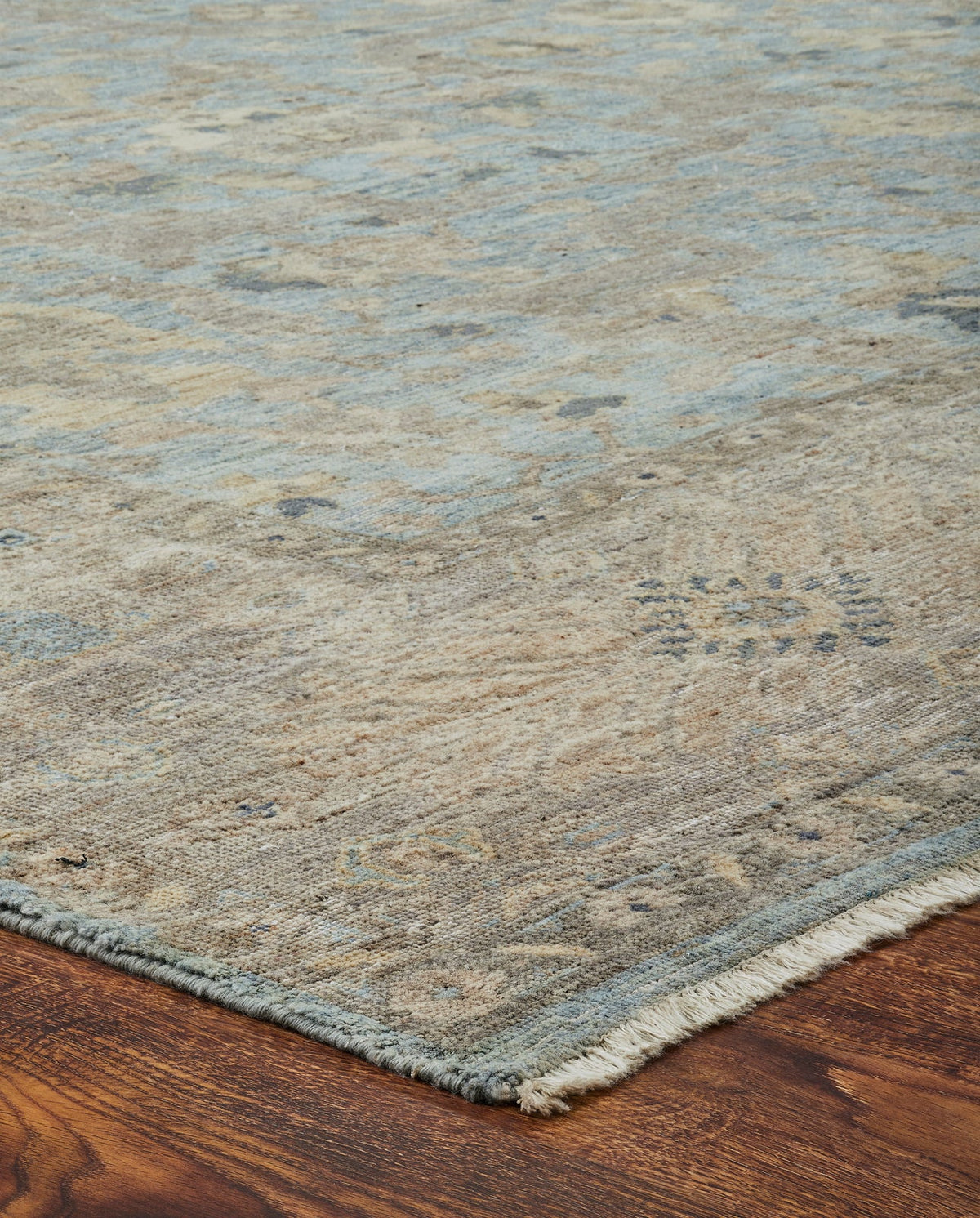 4' x 6' Transitional Hand-Knotted Wool rug, Rug #AF12830