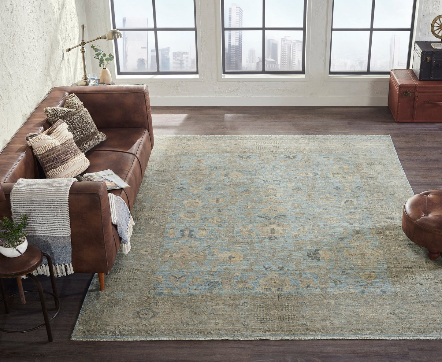 8' x 10' Transitional Hand-Knotted Wool rug, Rug #AF12830