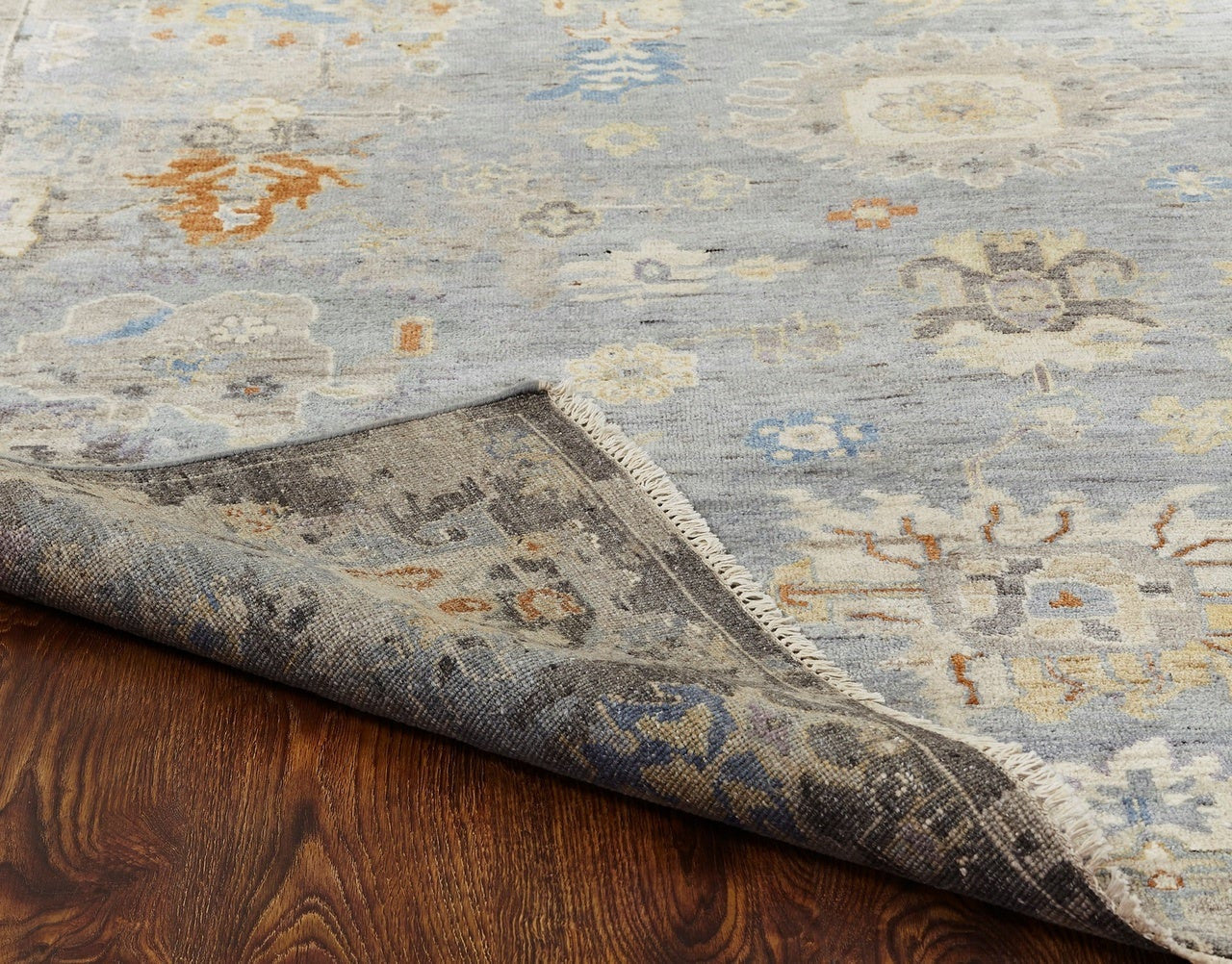 5' x 7' Transitional Hand-Knotted Silk rug, Rug #AK4200