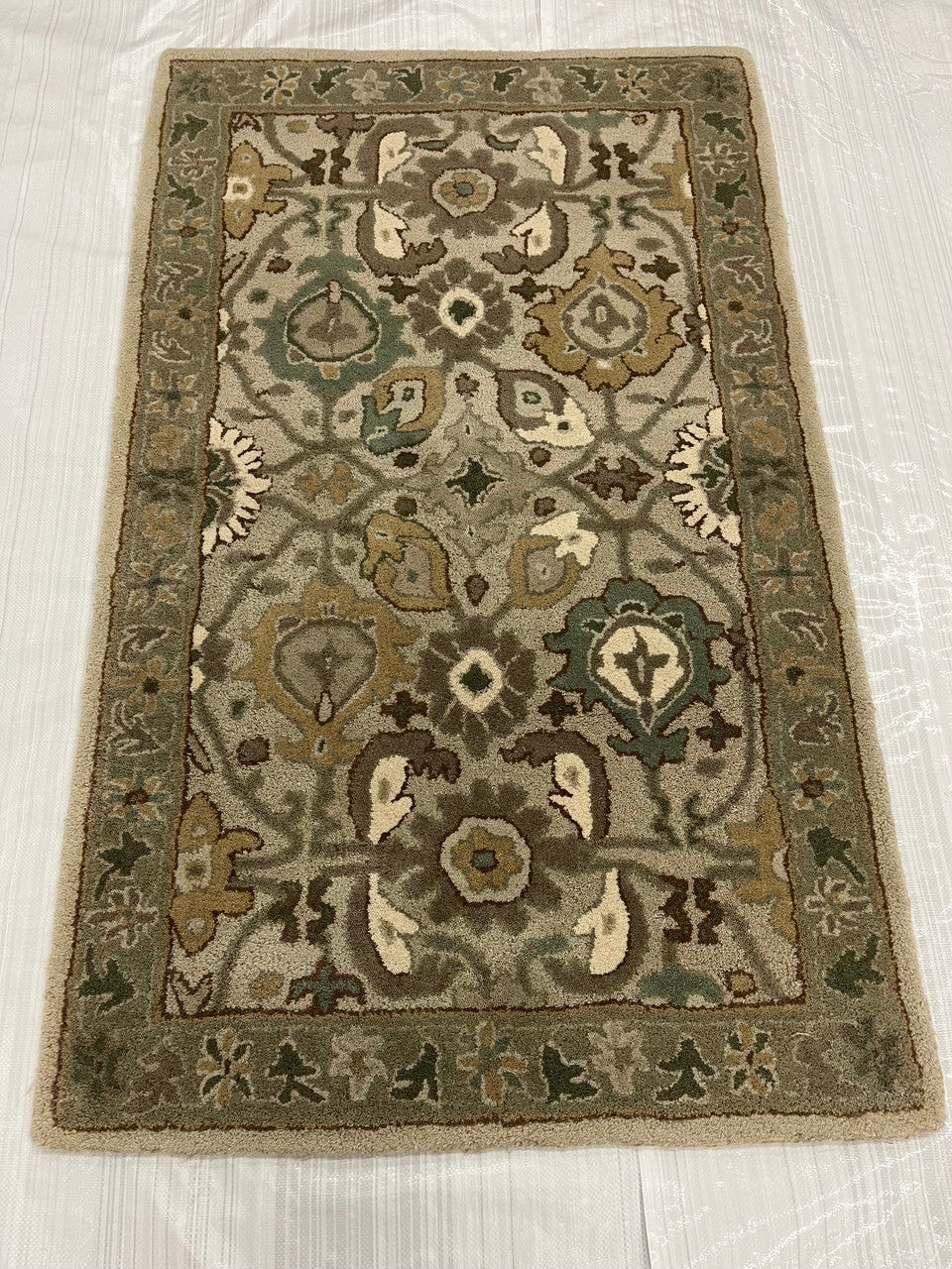 3x5 Traditional Hand-Knotted Wool rug, Rug #EB-06