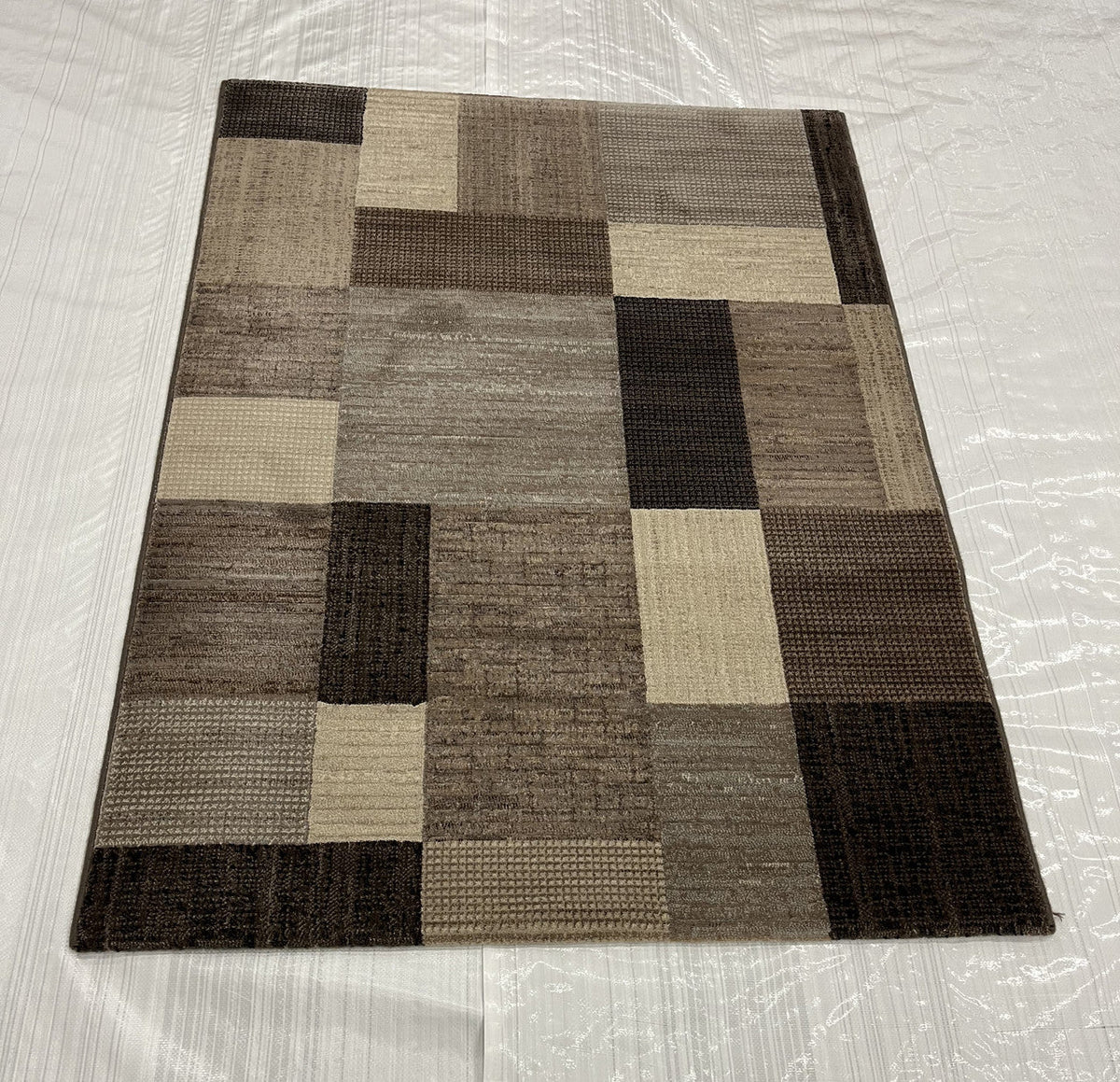 4x6 Modern Hand-Knotted Wool rug, Rug #EB-44