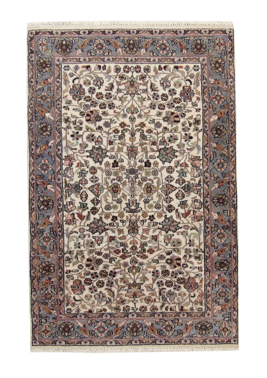 4x6 Traditional Hand-Knotted Wool rug, Rug #101-2204