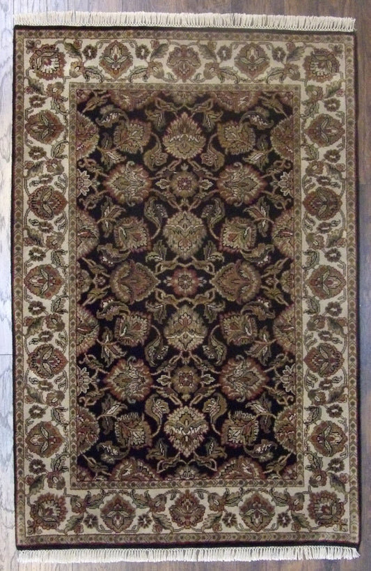 4x6 Traditional Hand-Knotted Wool rug, Rug #101-619